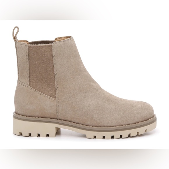 Crown Vintage Tipryn Chelsea Boot - Picture 2 of 5